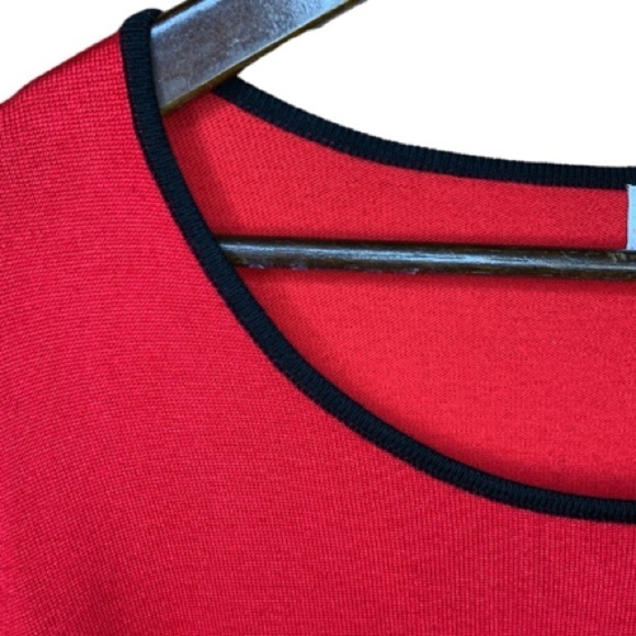 Calvin Klein Red Sweater Size 1X Round Neck Long Bell Sleeves Black Trim - Picture 5 of 8
